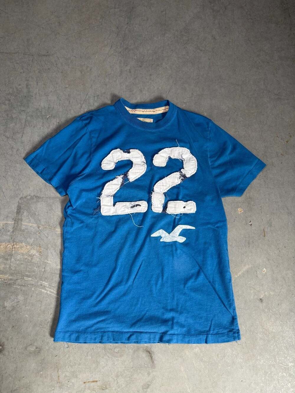 Y2K Hollister Number 22 Graphic T-Shirt Blue